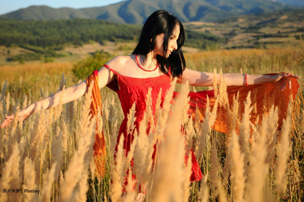 How to be in your feminine energy with a man 2 How to be in your feminine energy with a man