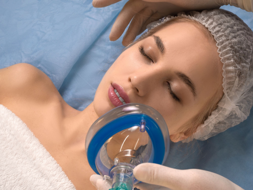 feminización facial