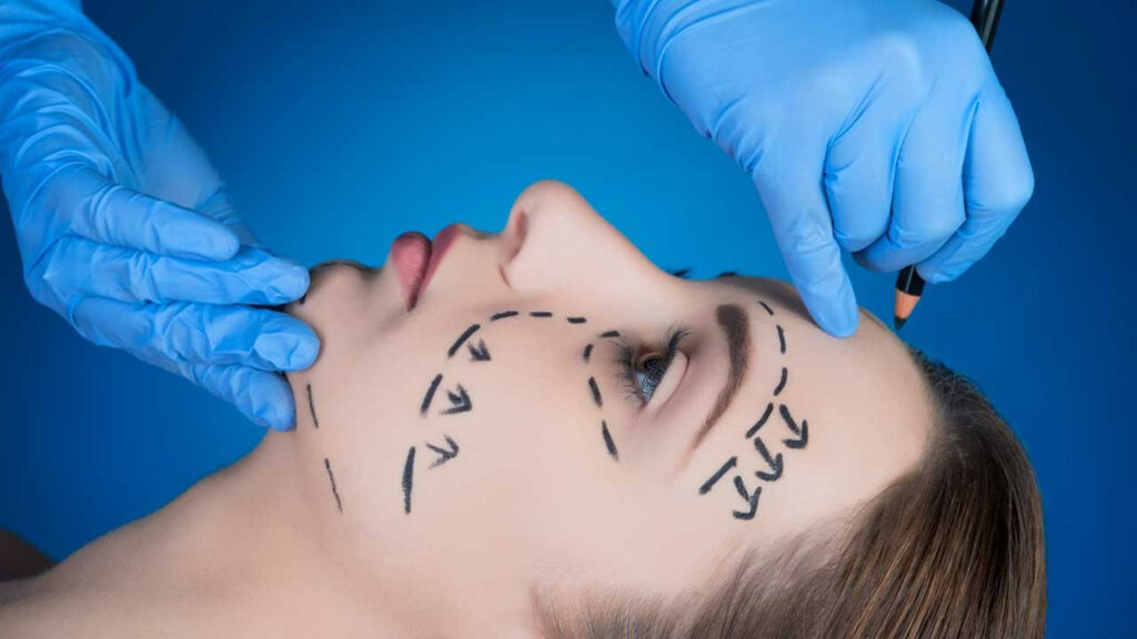 Hoe een wenkbrauwlift uitvoeren? 6 tijd