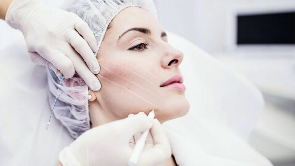 How Painful is a Facelift? 1 Facelift 2