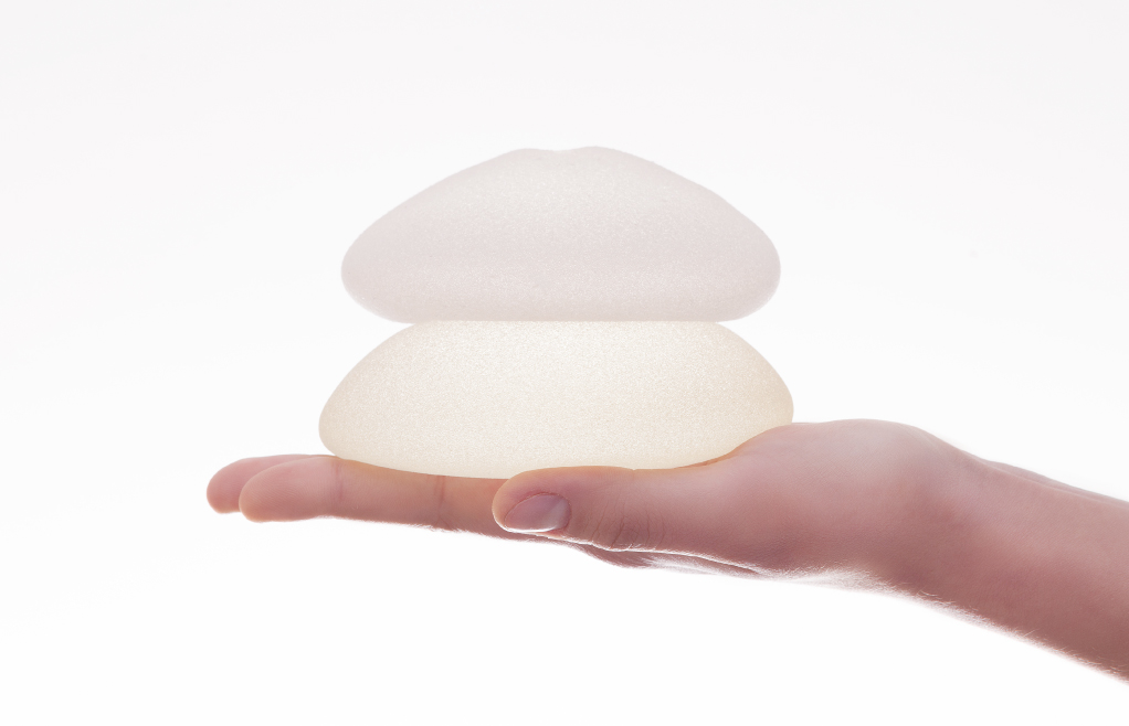 Prothese mammaire anatomique tunisie