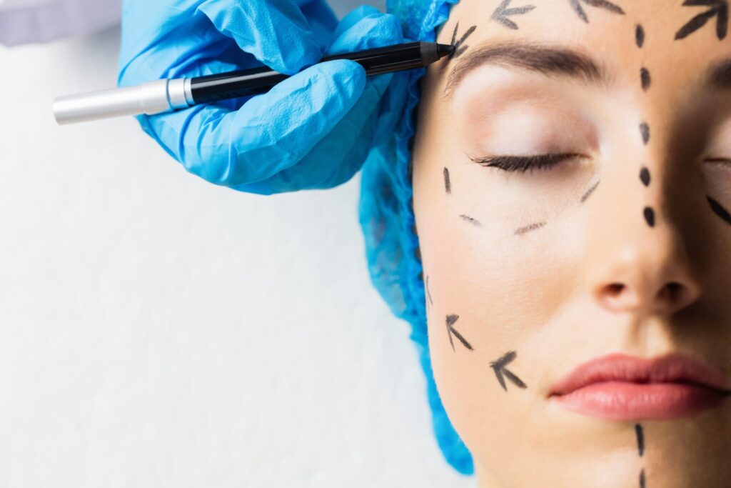 7 étapes à connaître avant la féminisation faciale 8 chirurgie