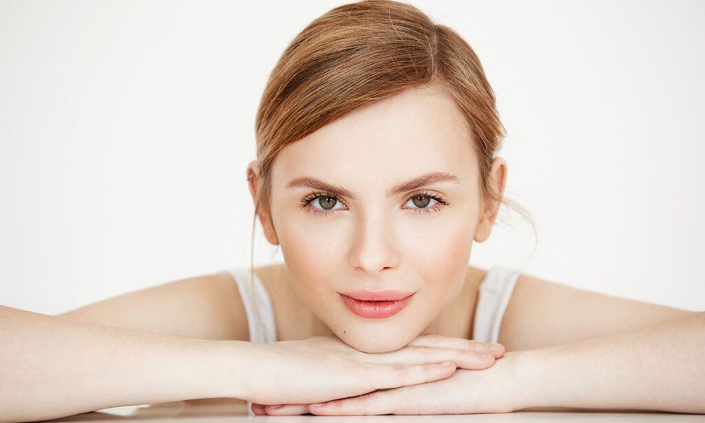 6 astuces pratiques pour un front plus féminin 1 Front féminin