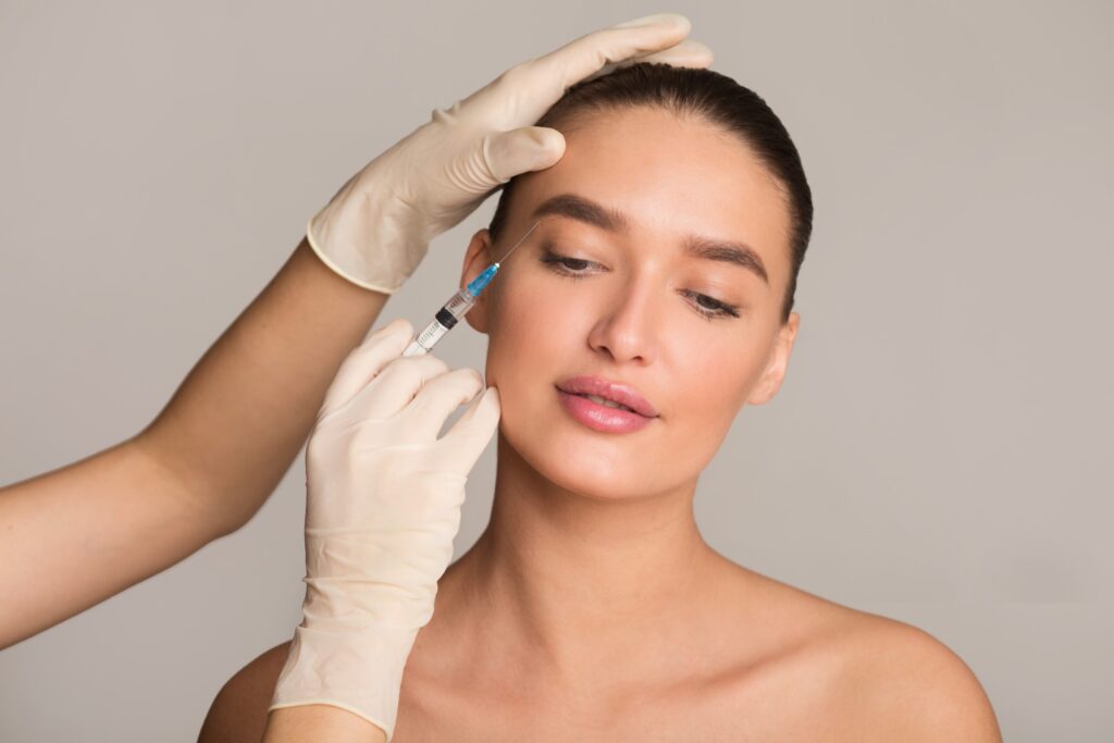 La réalité derrière la popularité : Botox et produits de comblement 2 Botox