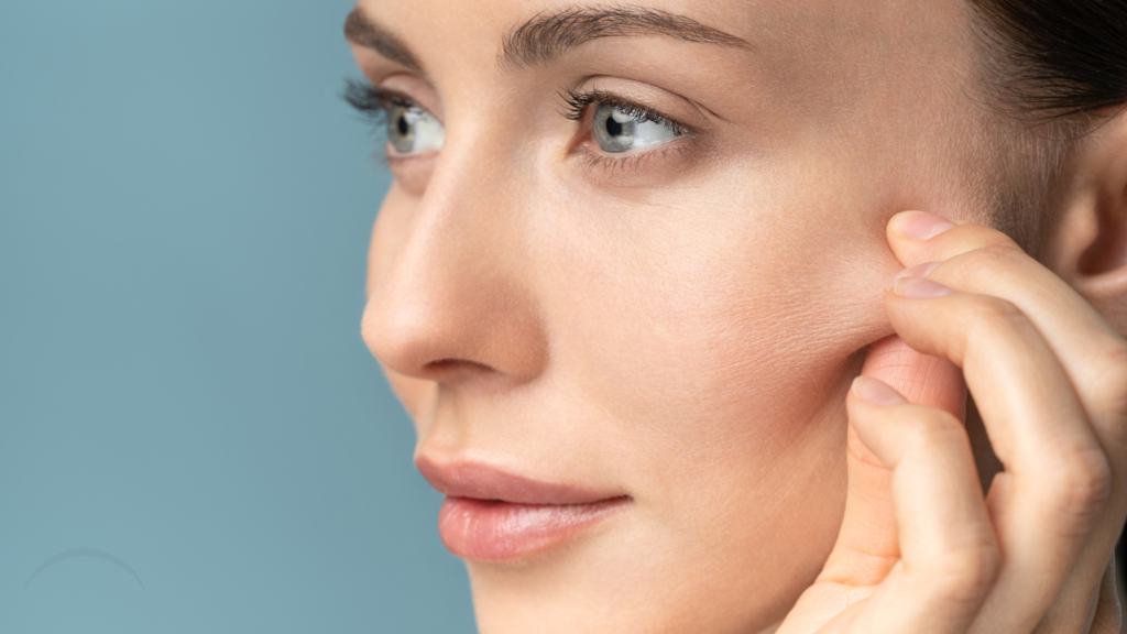 Implante de pómulos para el contorno facial: lucir más joven con pómulos más llenos implantes de mejillas