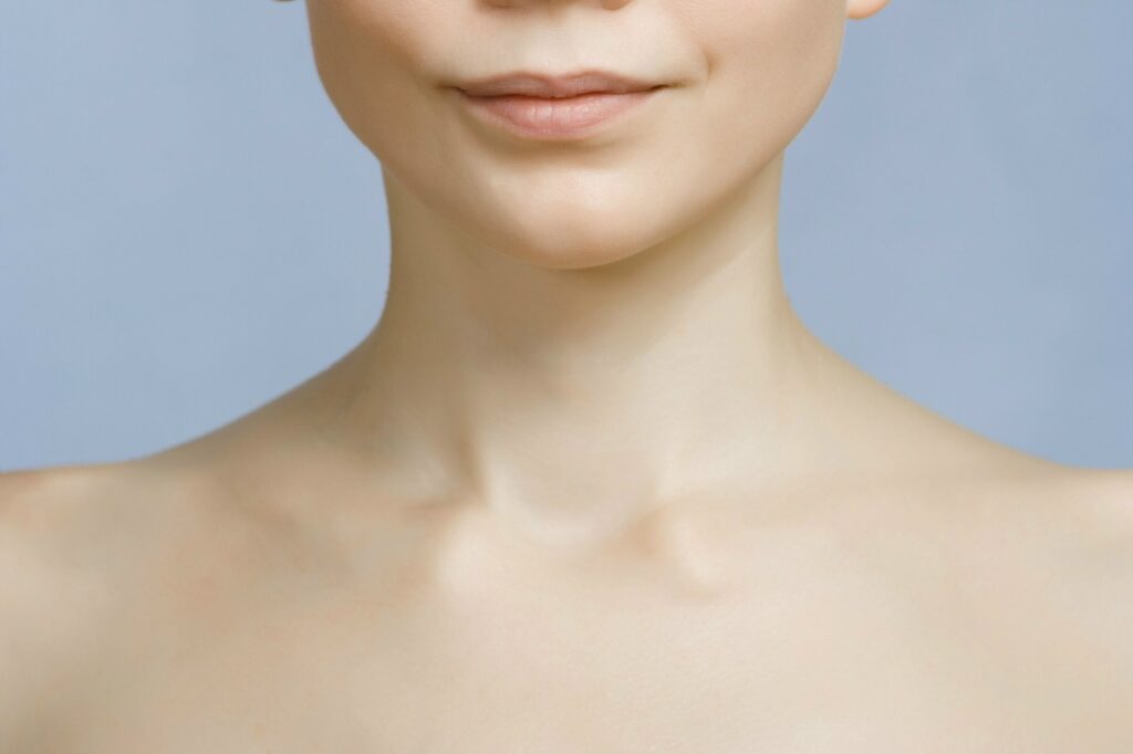 Adam's Apple Reduction and Neck Lift: Is It Possible to Achieve Much More Effective Results? 1 neck lift