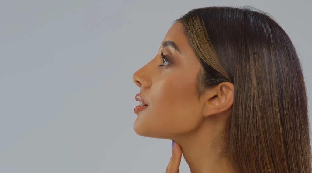 Remodelage de la mâchoire : obtenez un profil féminin parfait contour de la mâchoire
