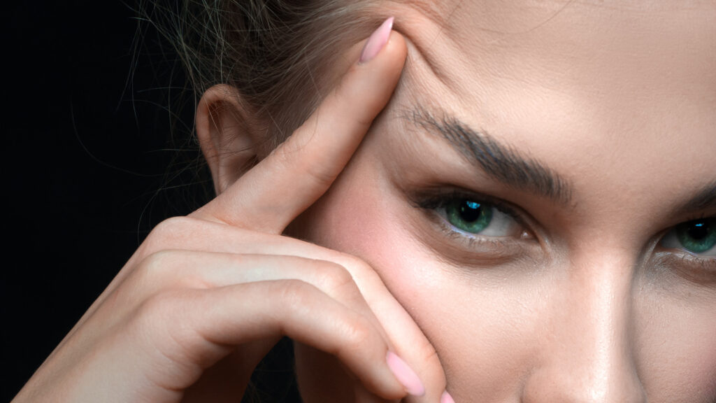 Hoe lang houdt een wenkbrauwlift het resultaat aan en hoe effectief is het? transvrouwen